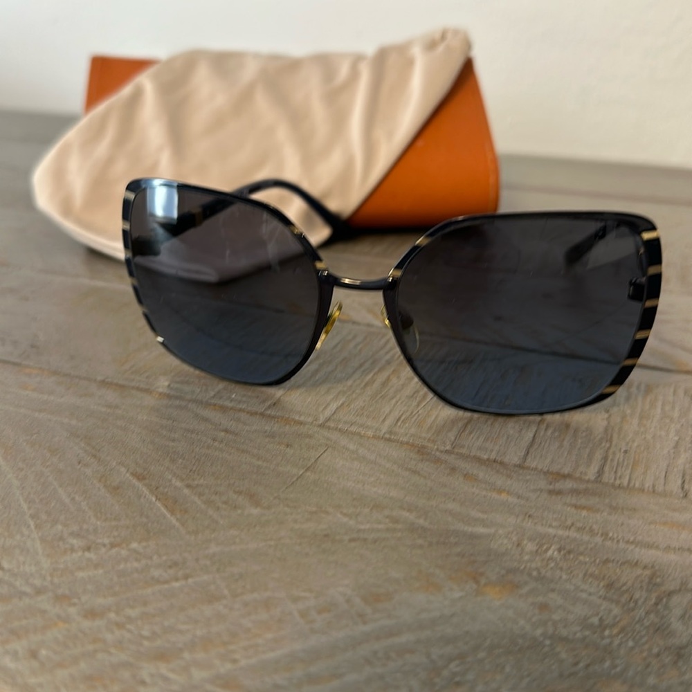 Navy Tory Burch sungla